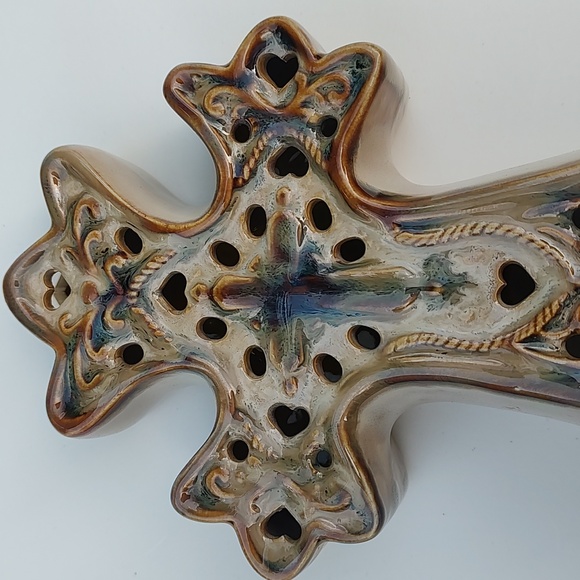 Ceramic Cross - Picture 9 of 12
